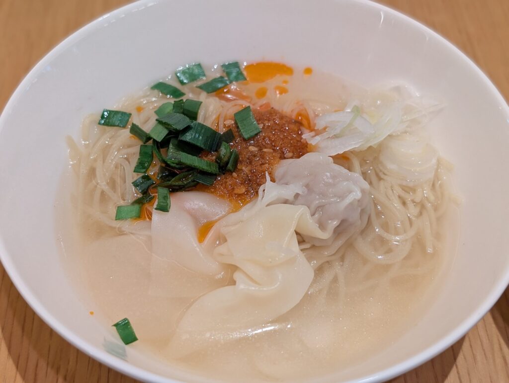 ウェスティン横浜 いちごビュッフェ セイボリー 海老ワンタン麺